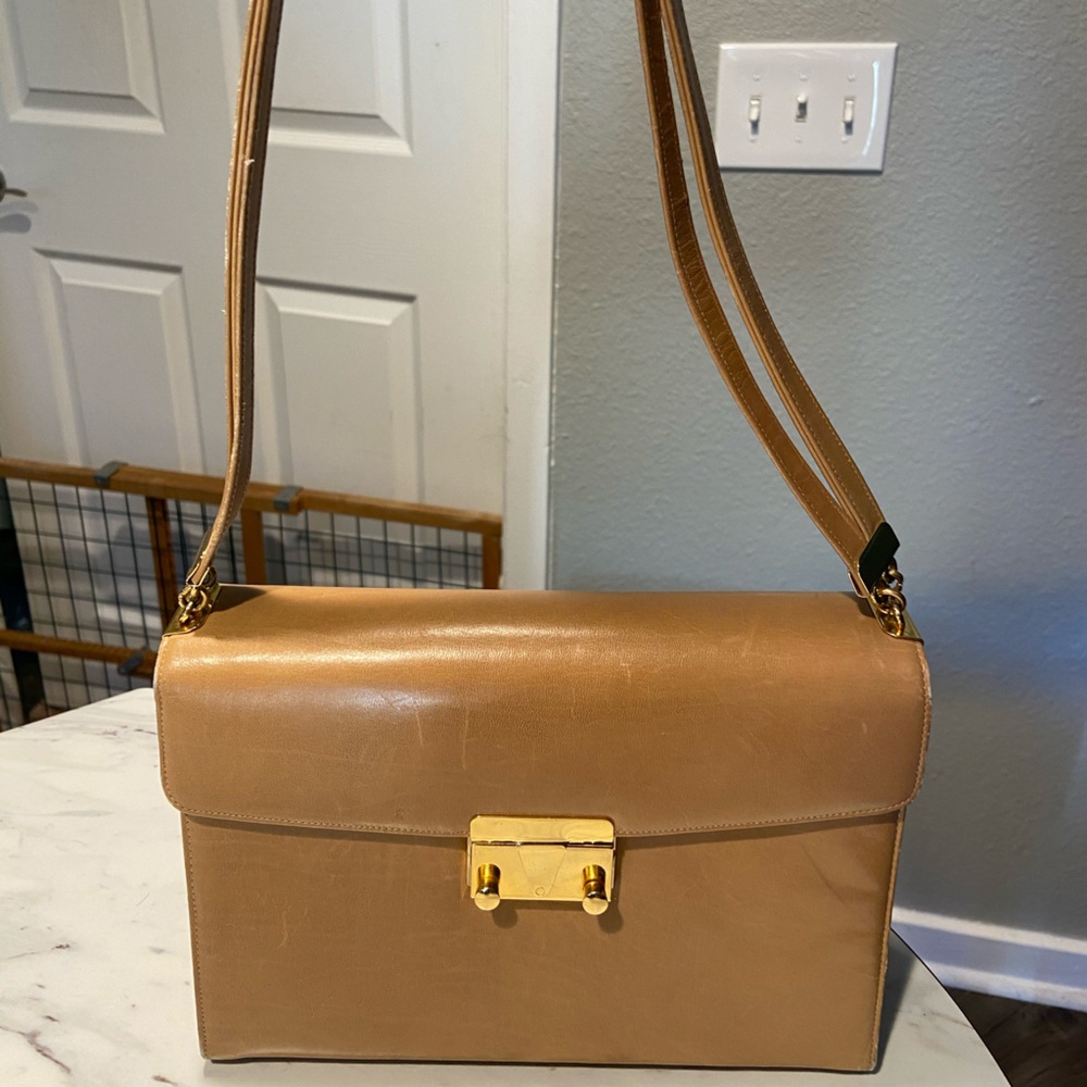 Saks Fifth Avenue Vintage Tan Purse Handbag